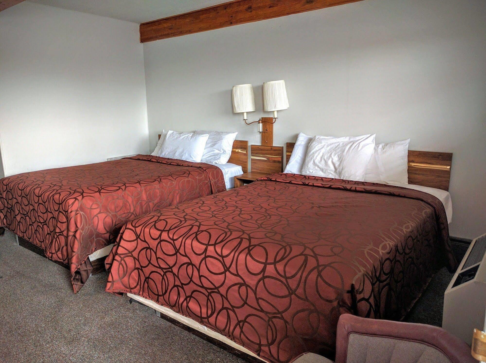Tomahawk Motor Lodge Riverton Extérieur photo